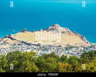 Sommer Blick der Genueser Festung in Perugia Stadt Stockfoto