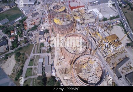 Umbau der Gasometer Simmering Stockfoto