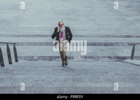 Senior Hipster mit stilvollen Bart Porträts Stockfoto