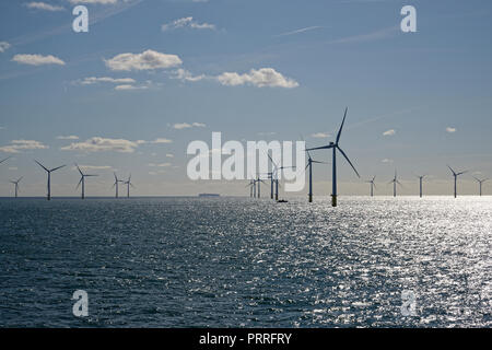 Rapunzeln Offshore Wind Farm, 8 Meilen von der caost von Sussex, UK Stockfoto