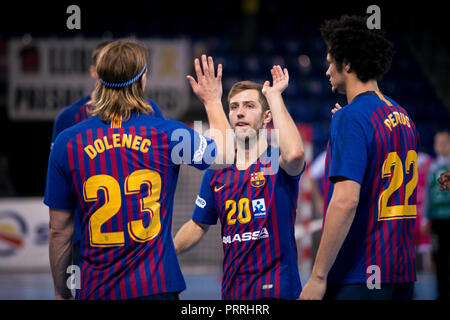2. Oktober 2018, Palau Blaugrana, Barcelona, Spanien; Liga ASOBAL Handball; FC Barcelona Lassa versus CB Cangas; Jure Dolenec, Aleix Gomez und Thiagus Stockfoto
