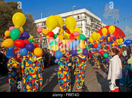 Karneval, verkleidet als Clown, Isla Cristina, Provinz Huelva, Andalusien, Spanien, Europa. Stockfoto