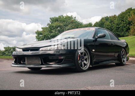 VILNIUS, LITAUEN - 26. AUGUST 2018: Nissan 200SX (S14 Silvia, fünfte Generation) auf die Straßen der Stadt. Stockfoto