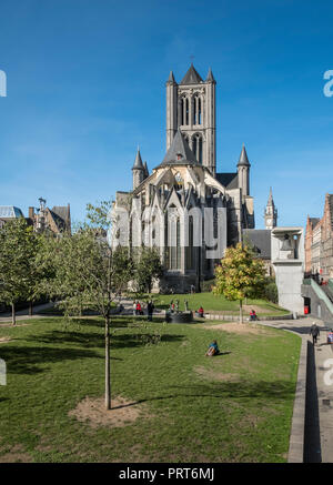 Außenansicht von St. Bavo Kathedrale, im historischen Zentrum von Gent, Flandern, Belgien Stockfoto