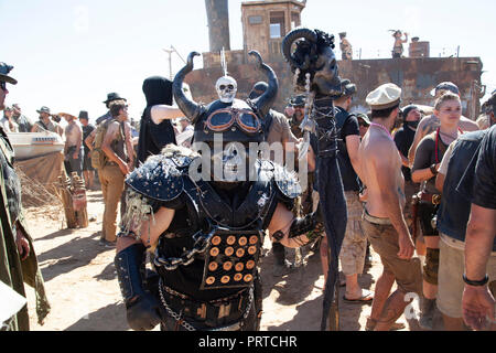 Edwards, CA/USA - September 2018: Die jährliche Ödland Wochenende post-apokalyptischen Festival findet in der Mojave Wüste. Stockfoto