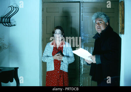 Original Film Titel: VOLVER. Englischer Titel: VOLVER. Jahr: 2006. Regie: Pedro Almodovar. Stars: Carmen Maura; Pedro Almodovar. Quelle: EL DESEO S.A./Album Stockfoto