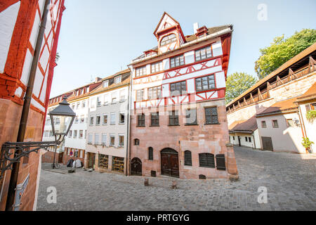 Schöne Fachwerkhäuser in der Altstadt von Nürnberg, Deutschland Stockfoto