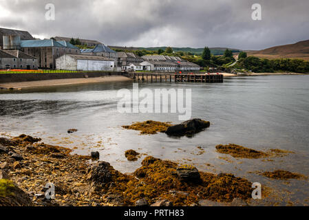 Die bunnahabhain Destillerie in der Nähe von Port Askaig auf der Hebriden Insel Islay Stockfoto