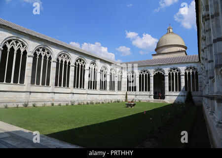 Italien. Pisa. Campo Santo 'Monumental Friedhof". Architekt: Giovanni di Simone. 13. Jahrhundert. Region Toskana. . Stockfoto