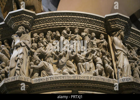 Italien. Pisa. Die pulppit von Pisa Kathedrale. Von Giovanni Pisano (c.1250-1315). Im gotischen Stil. Verrat von Judas. Detail. Stockfoto