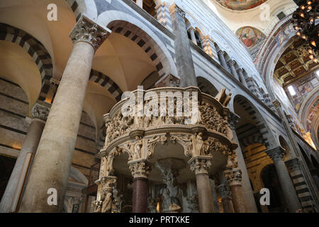 Italien. Pisa. Die pulppit von Pisa Kathedrale. Von Giovanni Pisano (c.1250-1315). Im gotischen Stil. Stockfoto