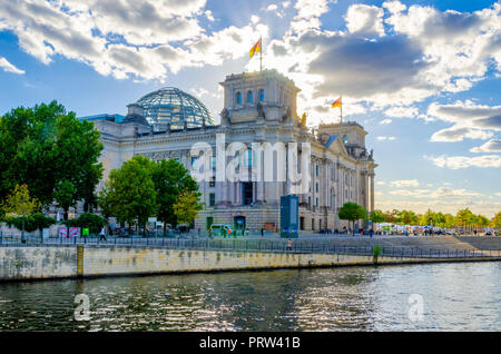 Berliner Reichstag herbst Szene Stockfoto