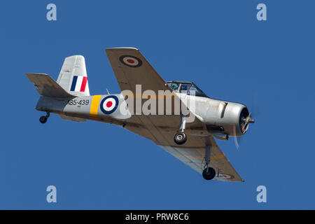 Ehemalige Royal Australian Air Force (RAAF) Commonwealth Aircraft Corporation (CAC) CA-25 Winjeel trainer Flugzeuge VH-FTS durch die raaf Museum betrieben. Stockfoto