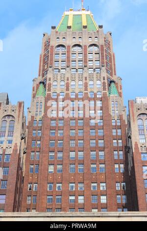 BALTIMORE, USA - 12. JUNI 2013: Bank von Amerika außen Blick in Baltimore, Maryland. Berühmten Art déco-Gebäude stammt aus dem Jahre 1924. Stockfoto