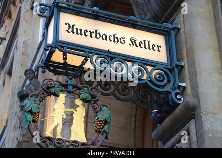 LEIPZIG, Deutschland - Mai 9, 2018: Auerbachs Keller Restaurant und Weinbar in Leipzig, Deutschland. Es stammt aus dem 16. Jahrhundert und wurde in der Goethe empfohlene Stockfoto