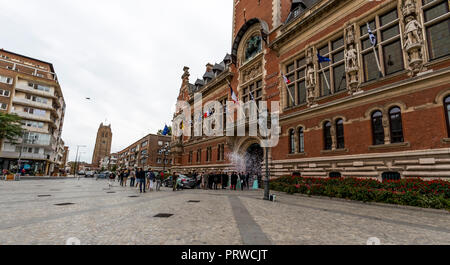 Eine Hochzeit im Rathaus. Dünkirchen, Frankreich Stockfoto