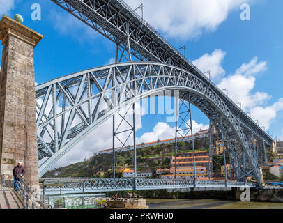 Dom Luis I Brücke (Ponte Dom Luis I) über den Fluss Douro, Porto, Portugal Stockfoto