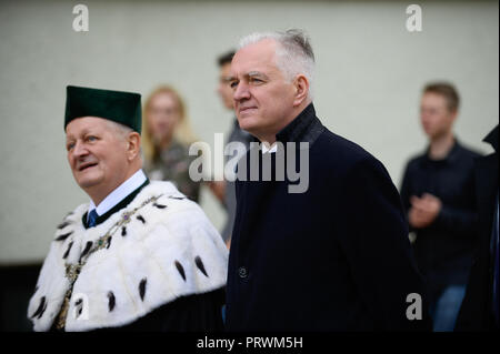 Krakau, Polen. 4. Okt, 2018. Jaroslaw Gowin, der Minister für Wissenschaft und höhere Bildung nimmt an der Eröffnung der 100. Akademische Jahr an der AGH Universität für Wissenschaft und Technologie. Credit: Omar Marques/SOPA Images/ZUMA Draht/Alamy leben Nachrichten Stockfoto