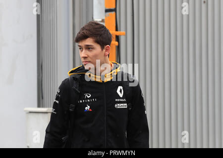 Stadt Suzuka, Japan. 4. Oktober 2018, Suzuka International Racing Course, Suzuka City, Japan; in Japan, Formel 1 Fahrer Ankünfte und Pressekonferenz; Jack Aitken Credit: Aktion Plus Sport Bilder/Alamy leben Nachrichten Stockfoto