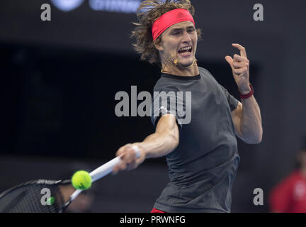 Peking, China. 4. Okt, 2018. Alexander Zverev Deutschland konkurriert während der zweiten Runde der Männer singles Match gegen Melek Jaziri Tunesiens bei China Open Tennisturnier in Peking, China, 4. Oktober 2018. Credit: Fei Maohua/Xinhua/Alamy leben Nachrichten Stockfoto