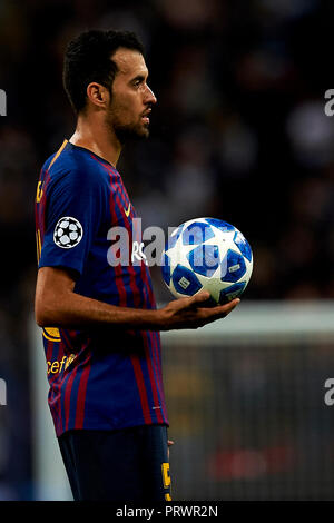 London, Großbritannien. 3. Okt 2018. Sergio Busquets von Barcelona während der Gruppe B Spiel der UEFA Champions League zwischen Tottenham Hotspurs und FC Barcelona im Wembley Stadion am Oktober 03, 2018 in London, England. Credit: José Bretón/Alamy leben Nachrichten Stockfoto