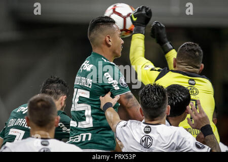 Sao Paulo, Brasilien. Okt, 2018 03. Antonio Carlos während des Spiels zwischen Palmeiras vs Colo-Colo (CHI), die durch die Copa Libertadores 2018 validiert, in der Allianz Parque Stadion in Sao Paulo. Palmeiras gewinnen 2-0. Credit: Thiago Bernardes/Pacific Press/Alamy leben Nachrichten Stockfoto