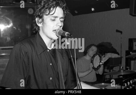 Galaxie 500 bei strandschnecken Nachtclub, Bedford, Großbritannien, Dezember 1989 12. Stockfoto