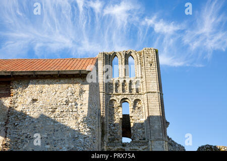 Die Reste der Priorat Gebäude am Castle Acre, Norfolk, Großbritannien. Die Seite aufgehört, ein Kloster im Jahr 1537 zu werden. Stockfoto