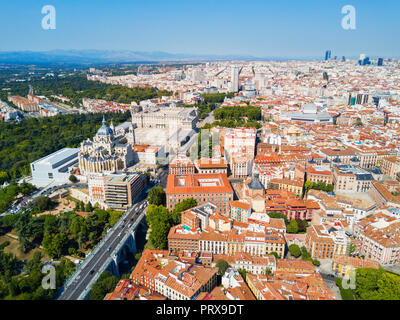 Das Stadtzentrum von Madrid Antenne Panoramaaussicht in Spanien Stockfoto