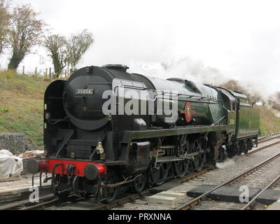 Nahaufnahme der Lokomotive 35006 in feinen grünen Lackierung auf der Gloucestershire Warwickshire Steam Railway Stockfoto