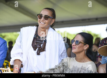 Celebs nehmen an der Hampton Classic Pferdeshow in Bridgehampton Mit: Donna Karan Wo: Bridgehampton, New York, United States Wenn: 02 Sep 2018: Rob Rich/WENN.com Stockfoto