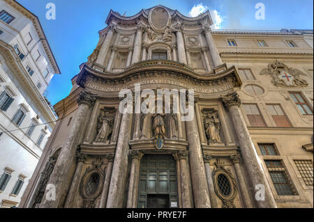 Kirche San Carlo alle Quattro Fontane von Francesco Borromini in Rom, Italien. Stockfoto