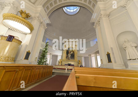 HELSINKI, Finnland - 15. Dezember 2016: Kathedrale von Helsinki Tuomiokirkko Innenraum, an einem kalten Wintertag. Stockfoto