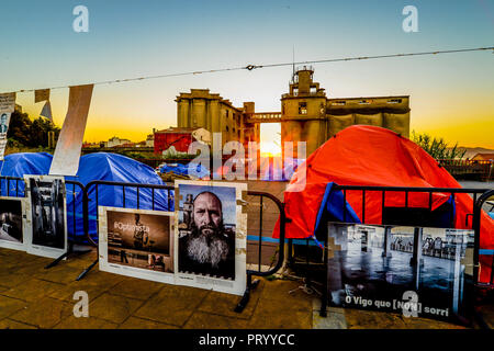 Eine obdachlose Bereich neben einer alten Fabrik - Vigo - Galicien - Spanien Stockfoto