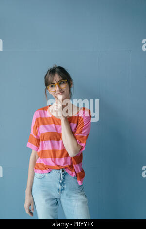 Junge Frau mit Brille, portrait Stockfoto