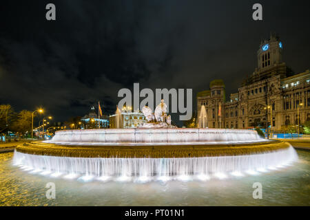 Plaza De La Cibeles (Kybele Quadrat) - Central Post Office (Palacio de Comunicaciones), Madrid, Spanien. Stockfoto