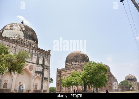 Die Gräber von bahmani Herrscher in Ashtur, Bidar, Karnataka, Indien Stockfoto