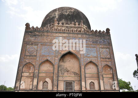 Die Gräber von bahmani Herrscher in Ashtur, Bidar, Karnataka, Indien Stockfoto
