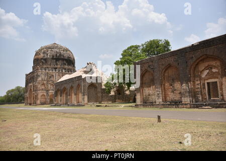 Die Gräber von bahmani Herrscher in Ashtur, Bidar, Karnataka, Indien Stockfoto