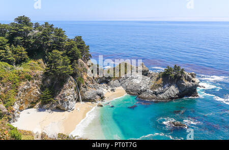Big Sur McWay Falls, Kalifornien Highway 1 Küste Stockfoto