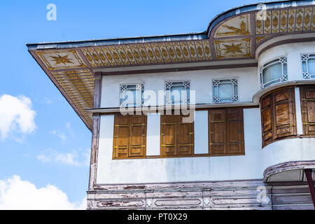 Istanbul, Türkei, September 2018: die Fassade der oberen Etage des Hauptgebäudes in der Topkapi Palast Stockfoto