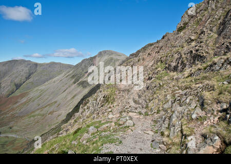 Die 'Korridor' von Scafell Pike, in Richtung Great Gable suchen Stockfoto