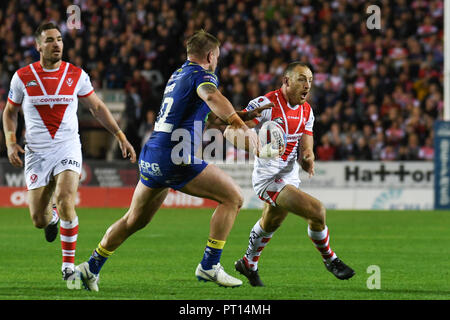 4. Oktober, Total Gottlosen Stadium, St Helens, England; Betfred Super League Super 8 s Semi-finale, St Helens v Warrington Wölfe; James Roby von St Helens läuft an der Linie Credit: Richard Long/News Bilder Stockfoto