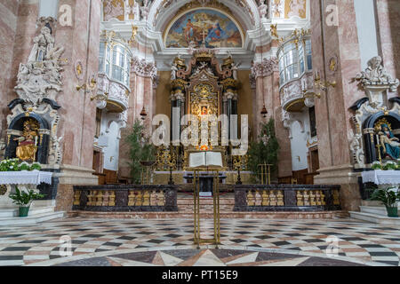 Innsbruck, Österreich - Juni 8, 2018: Der Altar in der Kathedrale von Innsbruck Stockfoto