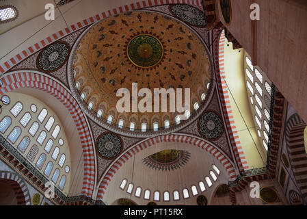 Das Atemberaubende Interieur der Süleymaniye Moschee, Istanbul, Türkei. Stockfoto