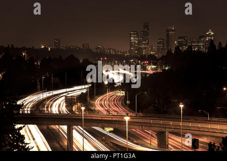 Die Interstate 5 und Downtown Skyline, Seattle, Washington State, USA Stockfoto