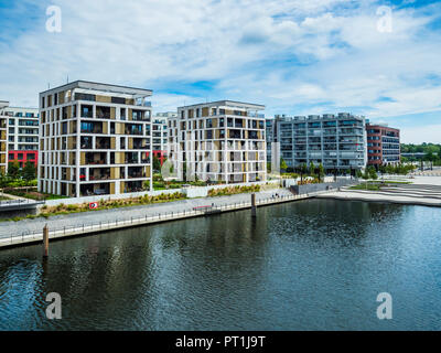 Deutschland, Hessen, Offenbach, moderne Architektur am Hafen Stockfoto