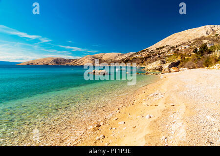 Der Strand von Stara Baska auf der Insel Krk, Dalmatien, Adriaküste, Kroatien, Stockfoto