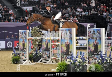 Birmingham, Großbritannien. 5. Oktober, 2018. Matthäus Sampson (GBR) Reitschule 'oriena'. Concours Hippique International. Tribüne willkommen Einsätze. Pferd des Jahres zeigen (HOYS). National Exhibition Centre (NEC). Birmingham. UK. 05.10.2018. Credit: Sport in Bildern/Alamy leben Nachrichten Stockfoto