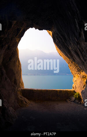 Gardasee Blick von Strada della Forra, Tremosine, Brescia, Lombardei, Italien Stockfoto